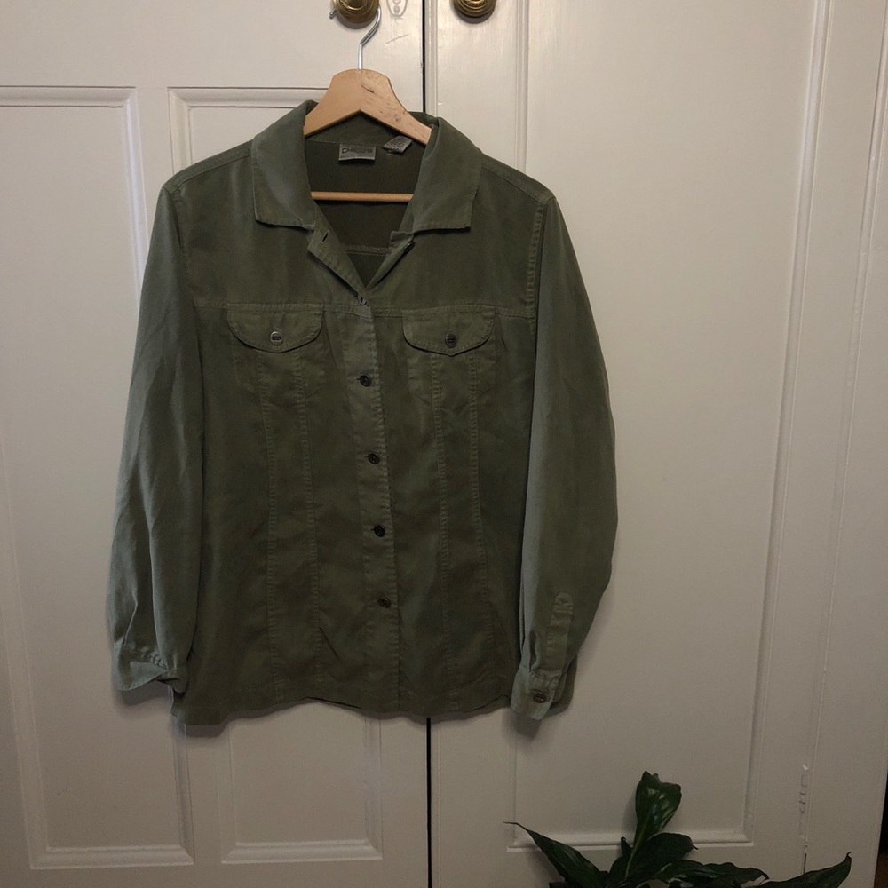 Green button down